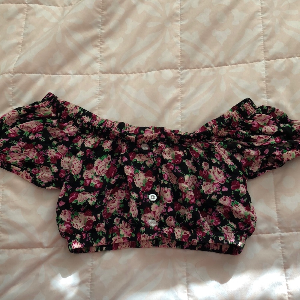 Floral peasant crop top
